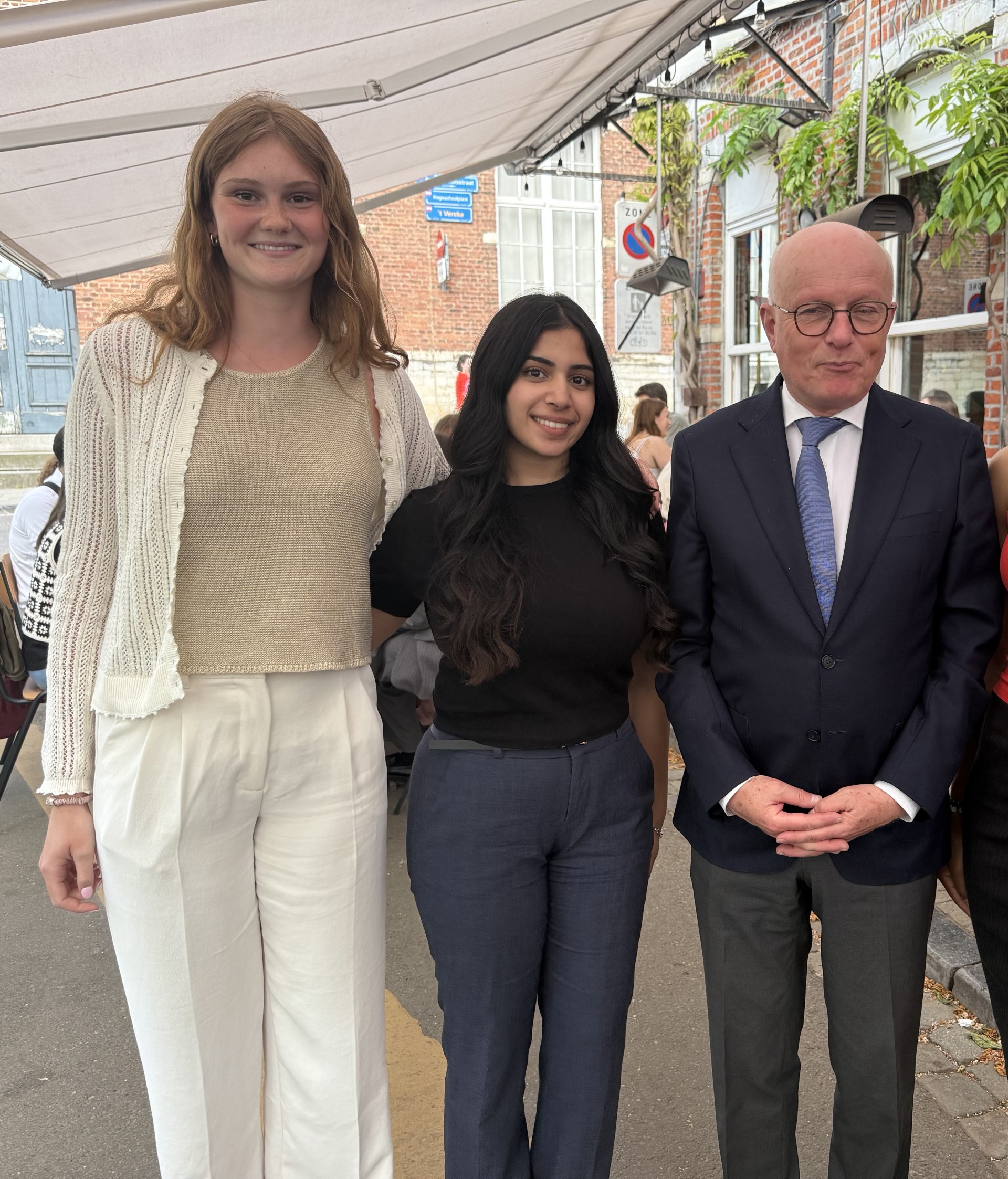 Tessa McDermid and Zaina Butt with Former US Ambassador to Belgium, Dirk Wouters